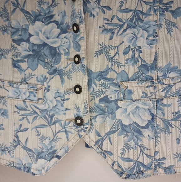 Lizwear Denim Vest Blue Floral - Picture 4 of 5